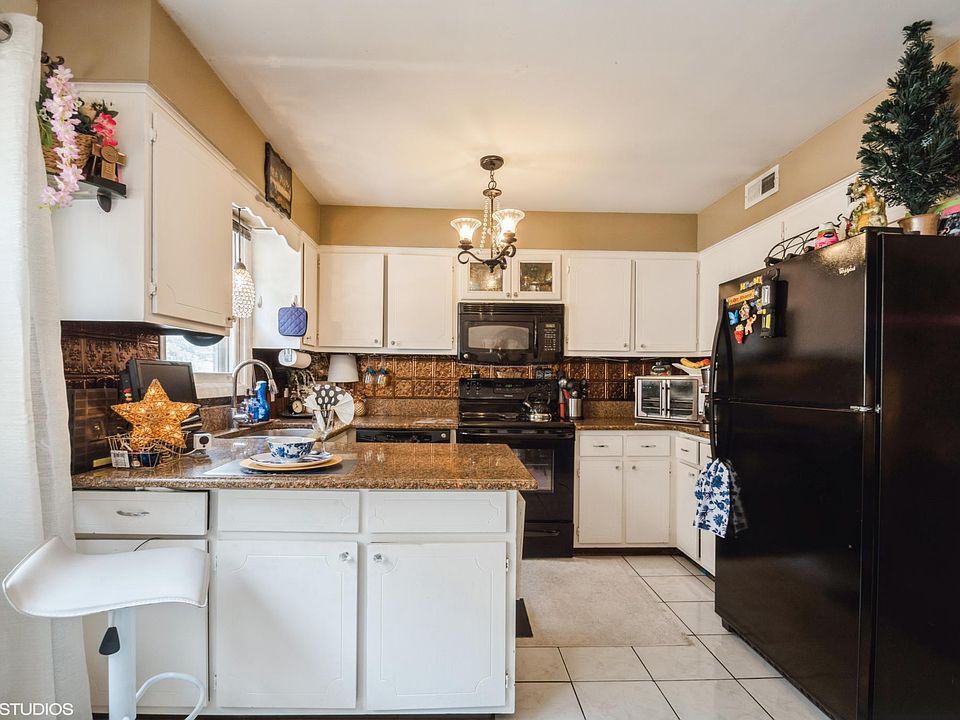 1st image of 3456 N Harlem Ave #1E