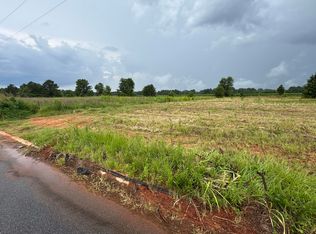 1140 Makayla Ln, Wedgefield, SC 29168