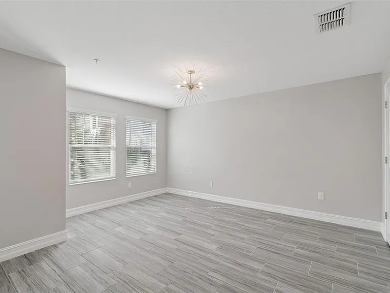 4921 W Paul Ave #4 — Photo 7