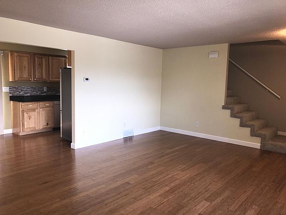 5th image of 1100 Vista Pl