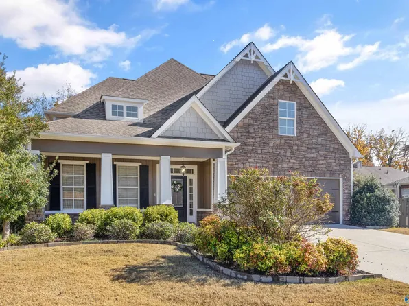 2915 Blossom Park Dr, Owens Cross Roads, AL 35763