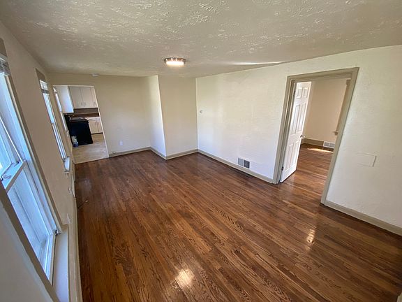 5th image of 3674 Bedford Ave