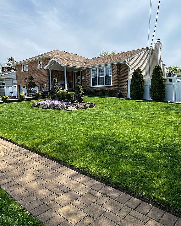 320 Sunset Blvd, Massapequa, NY 11758 Zillow