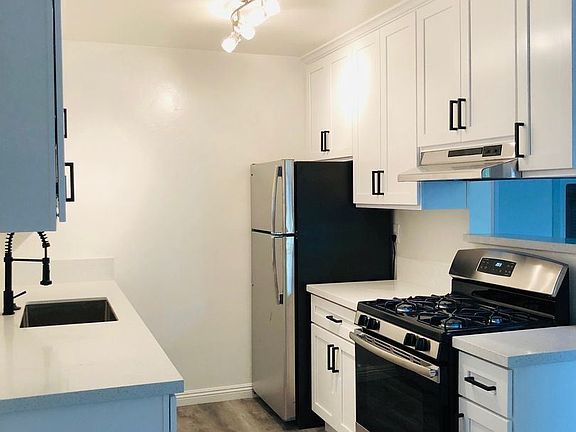 2nd image of 12460 Lakewood Blvd APT 4