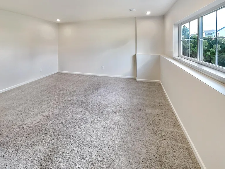 6964 Huckleberry Dr — Photo 21