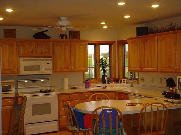 Massive kitchen