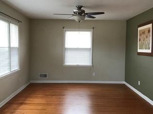 904 Coronada Dr, Racine, WI 53402