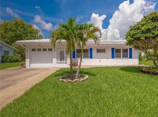 9171 143rd St, Seminole, FL 33776