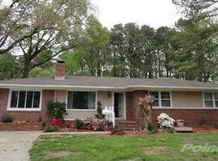 404 Canterbury Rd, Virginia Beach, VA 23452