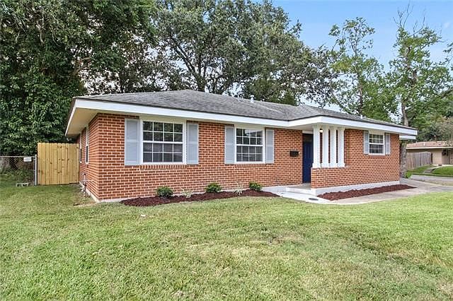 1st image of 2401 Bristol Pl