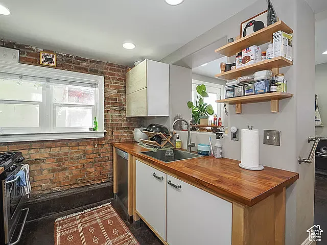 319 N Almond St #C — Photo 11