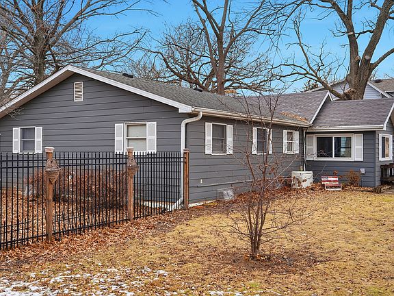 4th image of 513 1st Ave