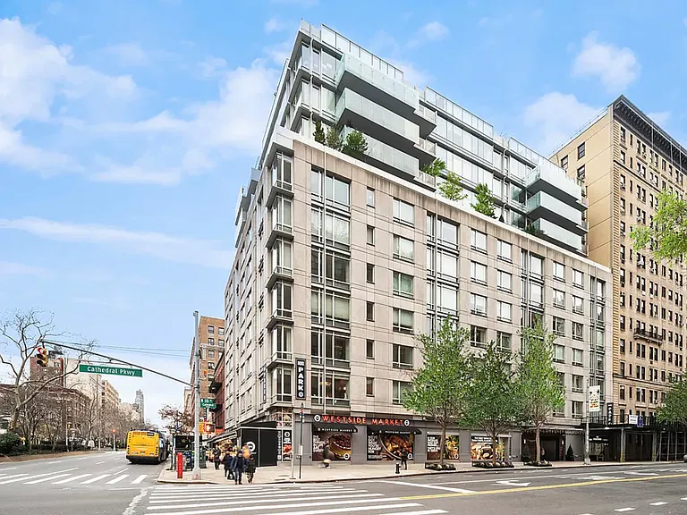 545 W 110th St #3C — Photo 7