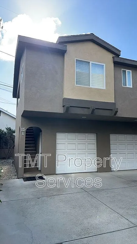 Building Photo - 115A Palomar Ave