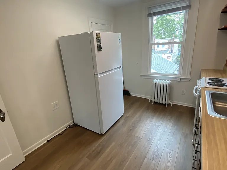 305 Friendship St — Photo 18