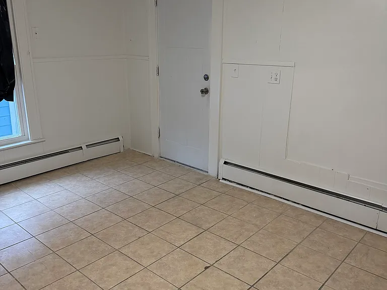 33 Pilgrim Ave — Photo 11