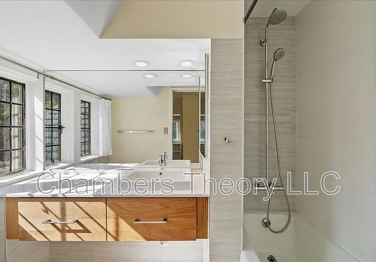 2701 32nd St NW — Photo 53