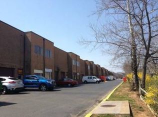 8532 Dakota Dr, Gaithersburg, MD 20877