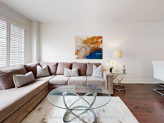 5th image of 8 Grapevine Rd