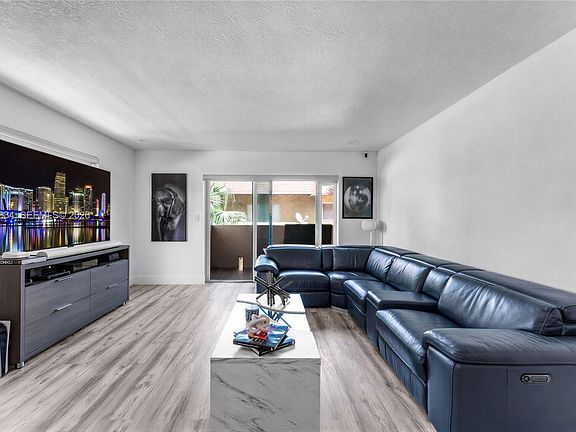 2nd image of 9958 SW 88th St #522-5