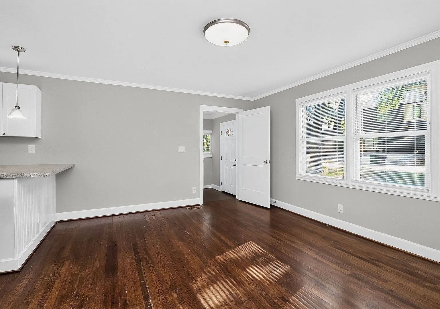 Charming Two Bedroom Home In Smallwood — Photo 4