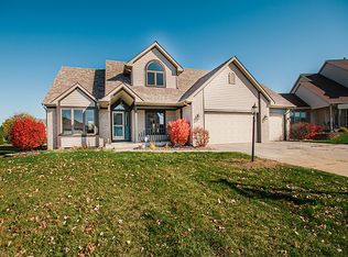 2216 Nettlecreek Dr, Fort Wayne, IN