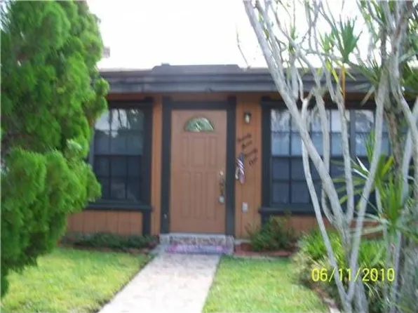 2321 Pecan Ct, Hollywood, FL 33026