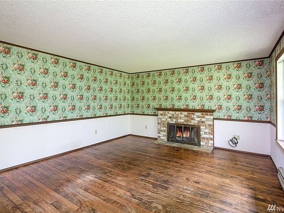 4th image of 36507 108th Avenue Ct E