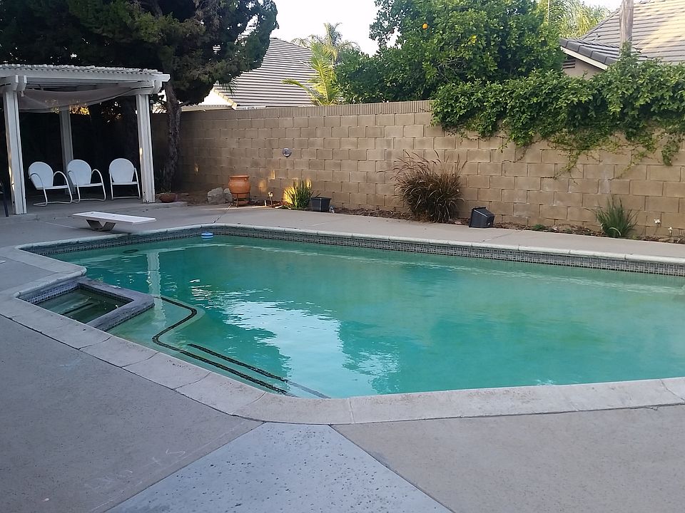1st image of 13037 Robin Ln