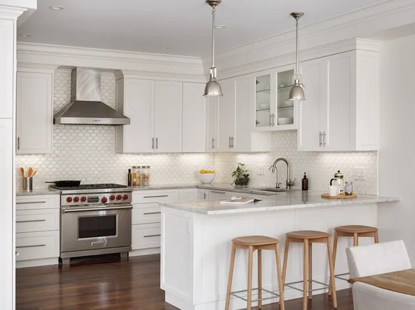 22 Clinton St #22, Cambridge, MA 02139