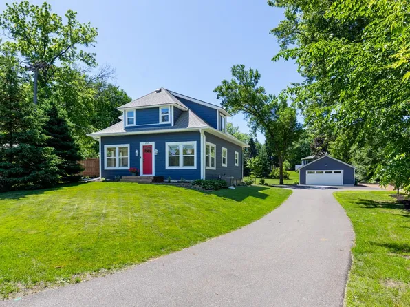 25525 Smithtown Rd, Shorewood, MN 55331