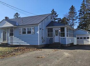 153 Parkway N, Brewer, ME 04412