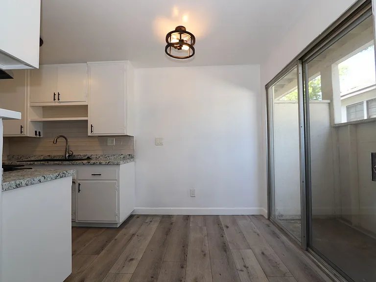 460 Vista Ave — Photo 7