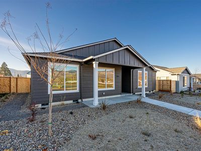 165 Suncrest Rd, Talent, OR, 97540