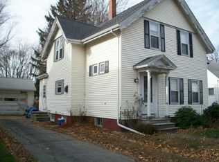 114 Grove St, Lincoln, RI 02865