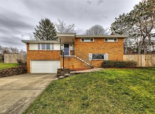 116 Bristol Ln, Irwin, PA 15642