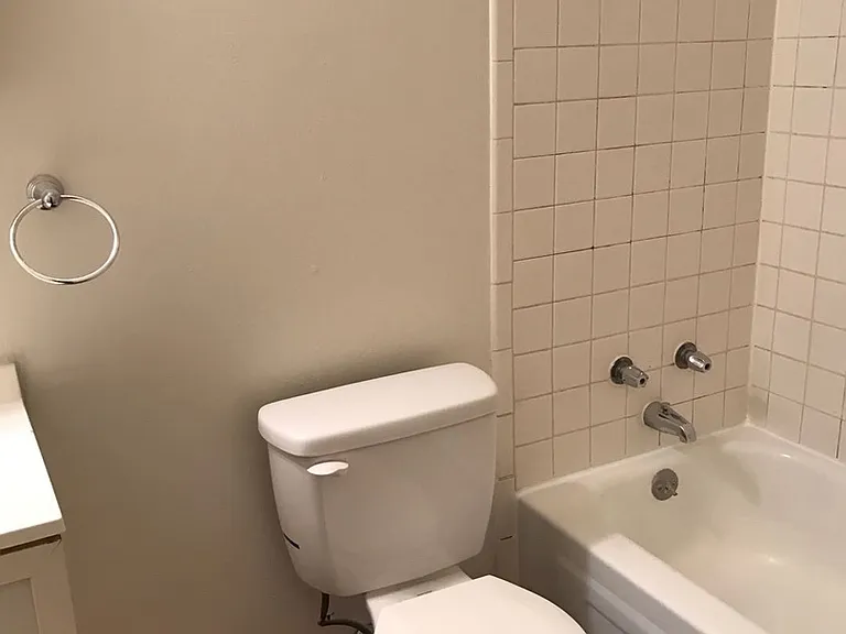 644 Probasco St — Photo 24