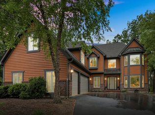 1247 W Groh Ct, Palatine, IL