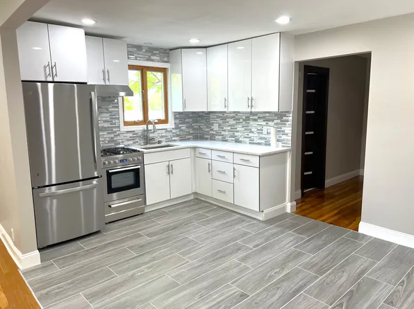 10-01 154th Street image 1 of 20