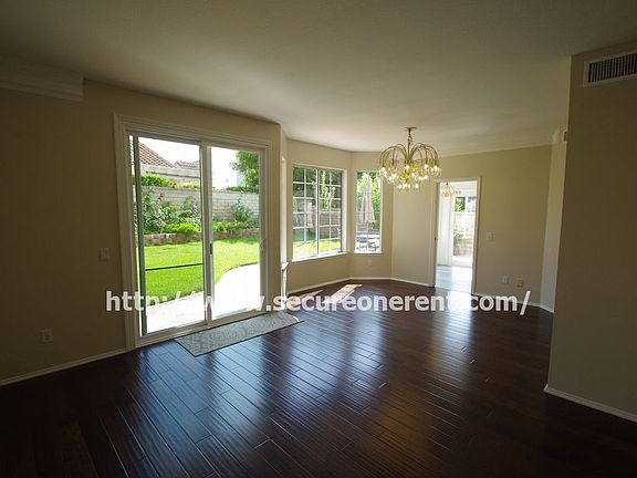 4th image of 1707 Blossom Ct