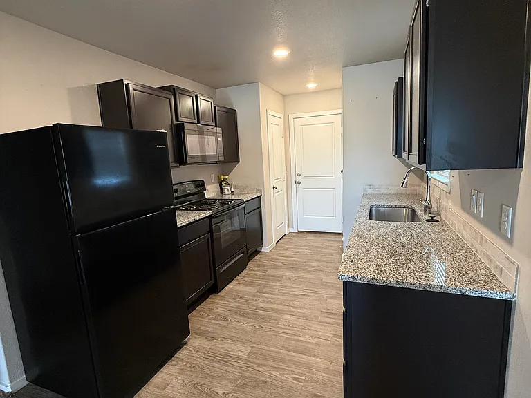 6720 Stake Ave — Photo 3