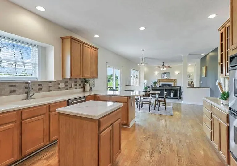 1056 Winding Creek Ln — Photo 4