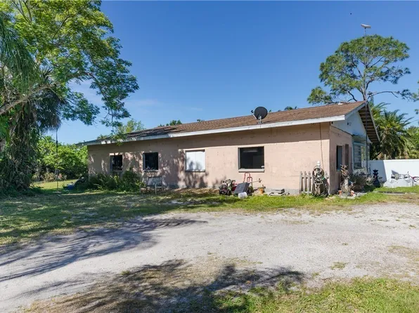 18901 Durrance Rd, North Fort Myers, FL 33917