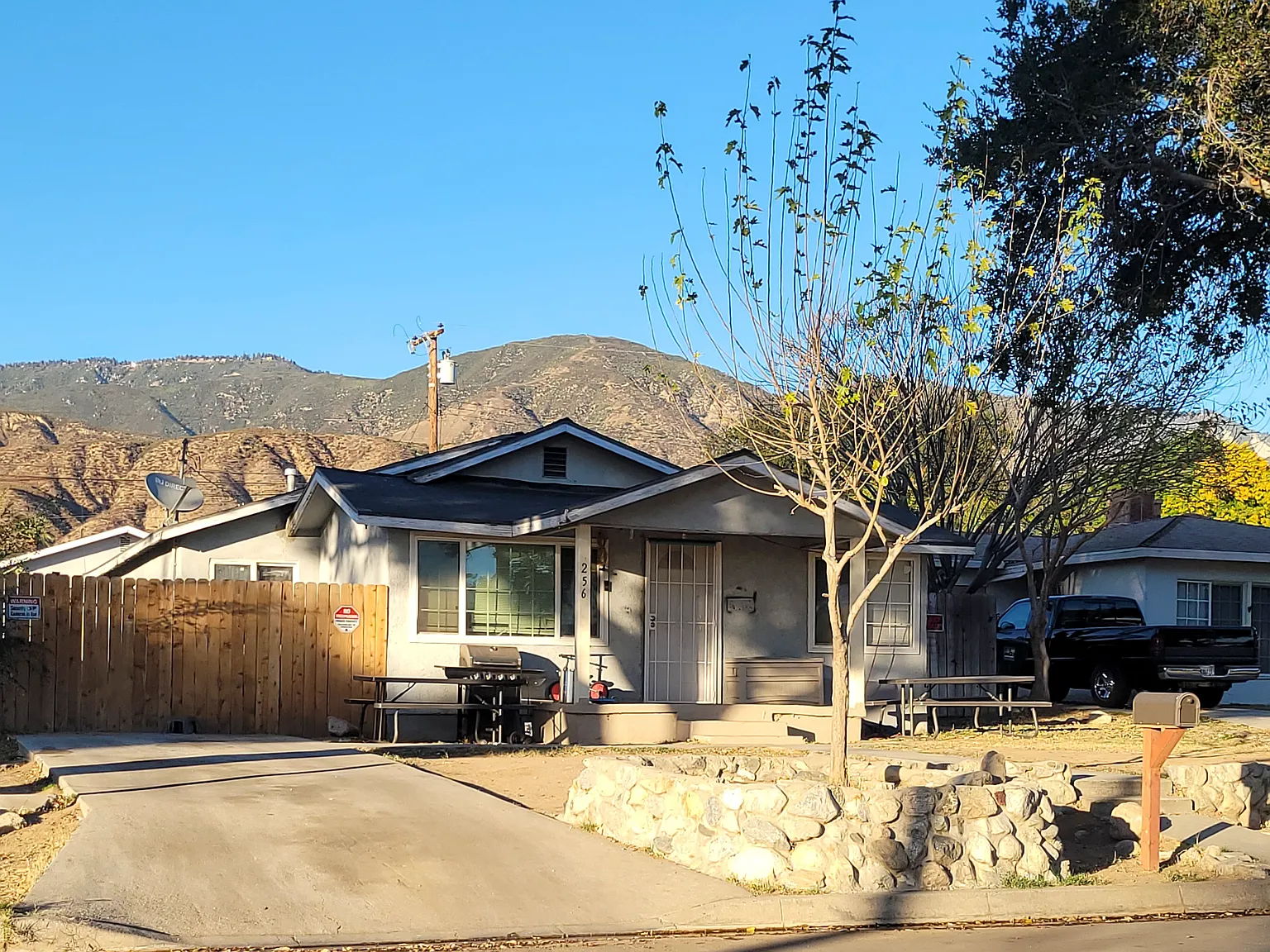 3 bed, 1252 sqft, $2,300 — Photo 1