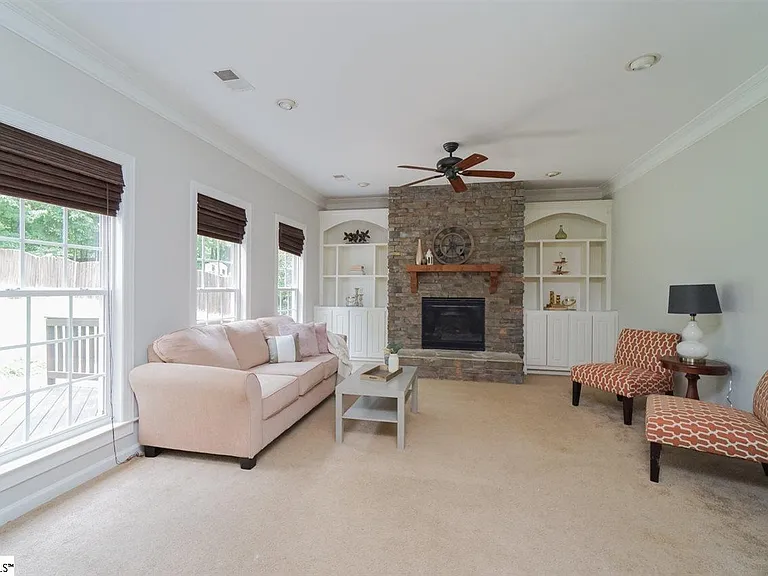 208 Woodland Creek Way — Photo 11