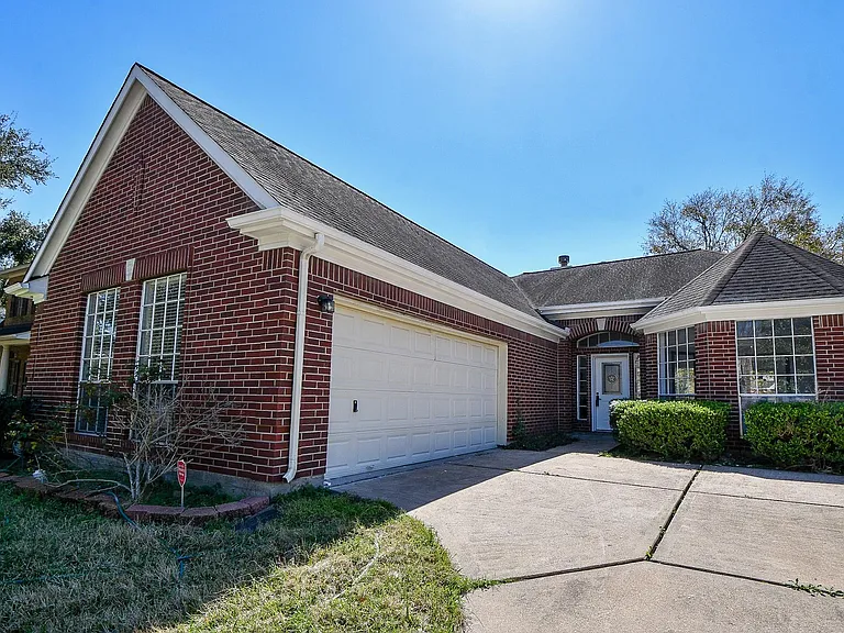 20011 Polly Creek Way — Photo 2