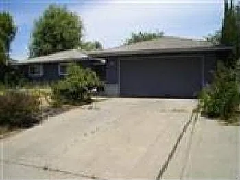 2179 Bernard Way photo 1
