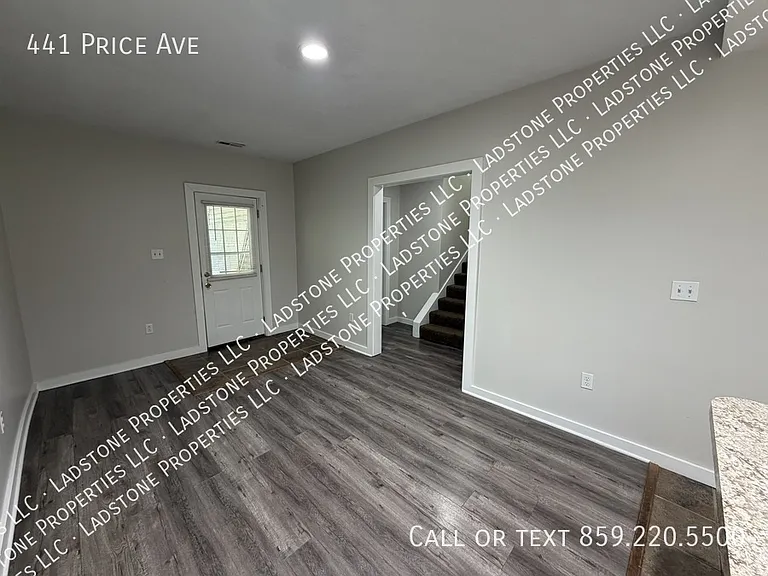 441 Price Ave — Photo 4
