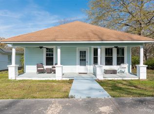 211 N York St, Lancaster, SC 29720