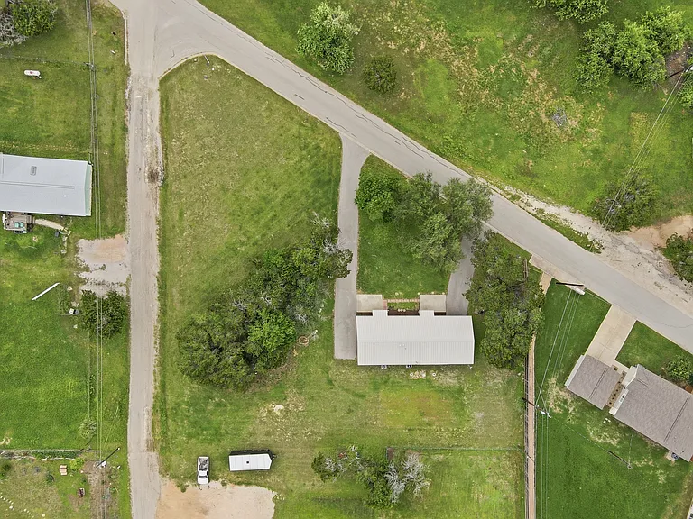 102 Rose Dr #B — Photo 21